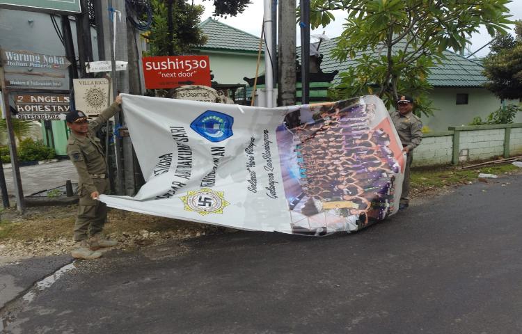 Balho Kadaluarsa Kembali Di Bersihkan SatpolPP Badung