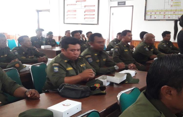 Bintek Peningkatan Sat.Linmas di Desa Tibubeneng